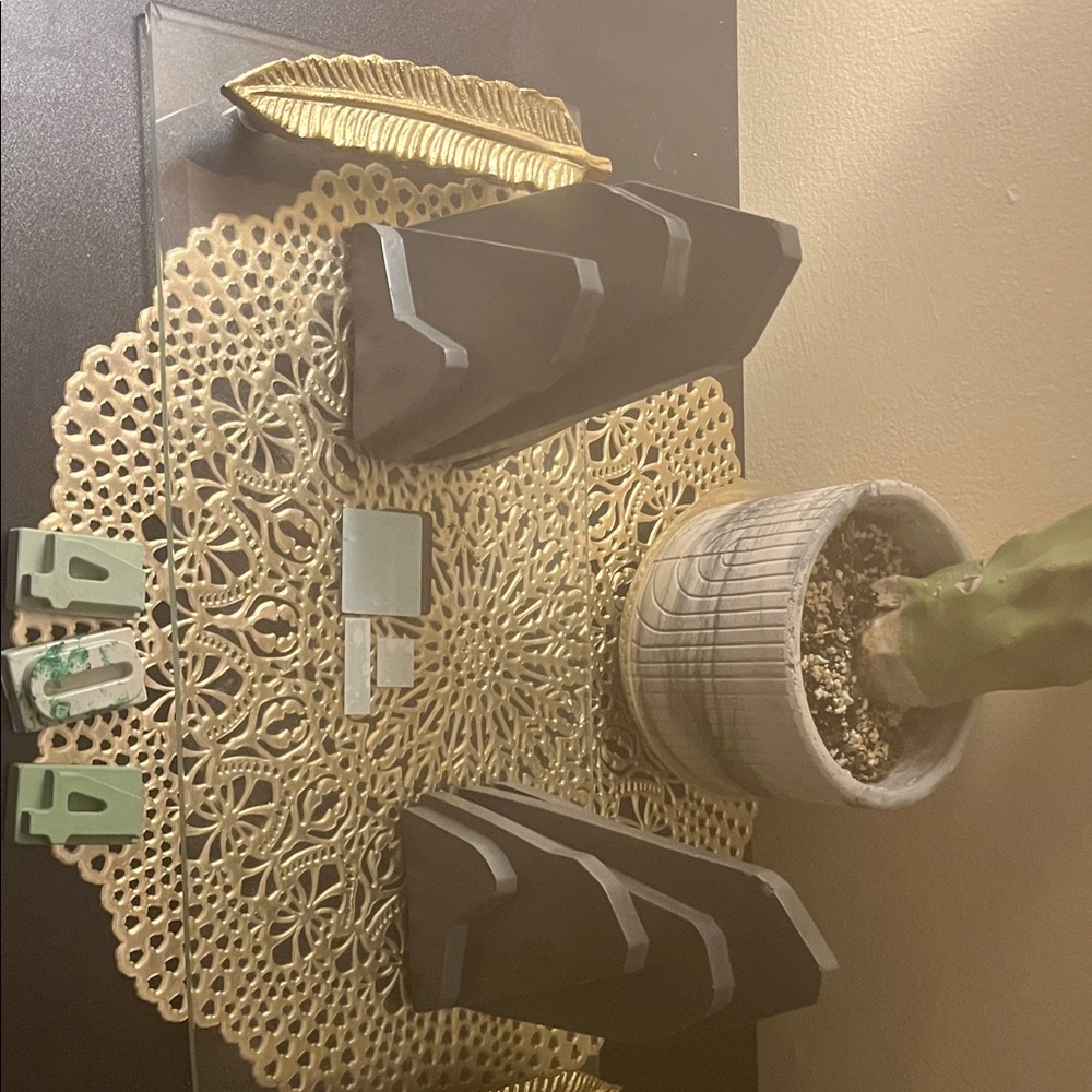 Gold and Black Wall Decor Set